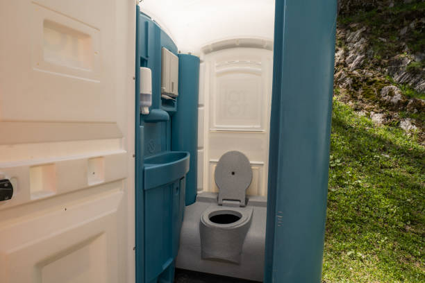 Best Porta potty delivery and setup  in Van Wert, OH